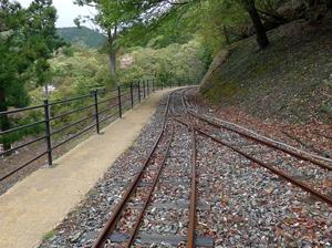 妙見地区に残る軌道跡
