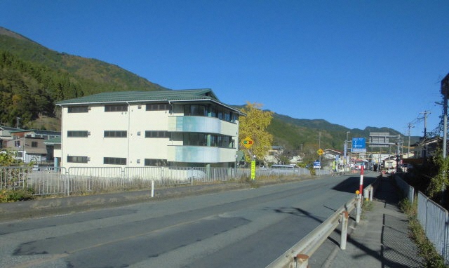 関宮分館外観（旧関宮メリヤス建物） 国道9号線から