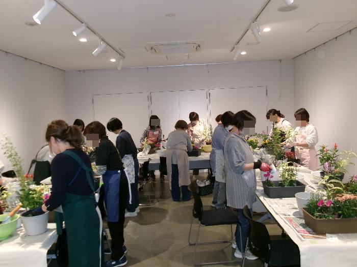 オリジナルのガーデニング講座 昨年度の様子