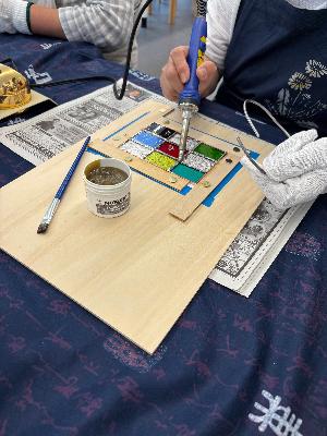 ステンドグラス講座 昨年度の様子