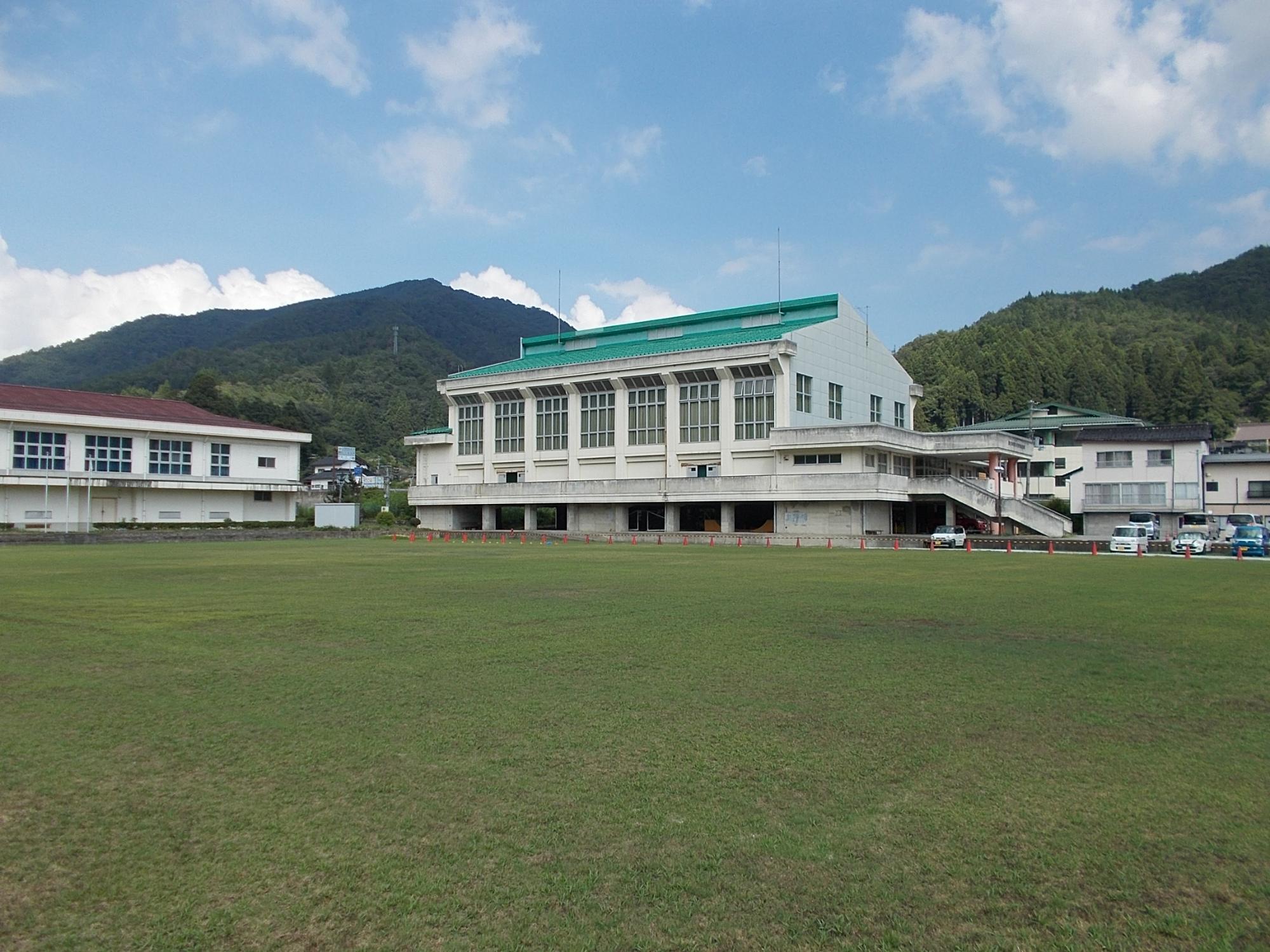 健康増進体育館