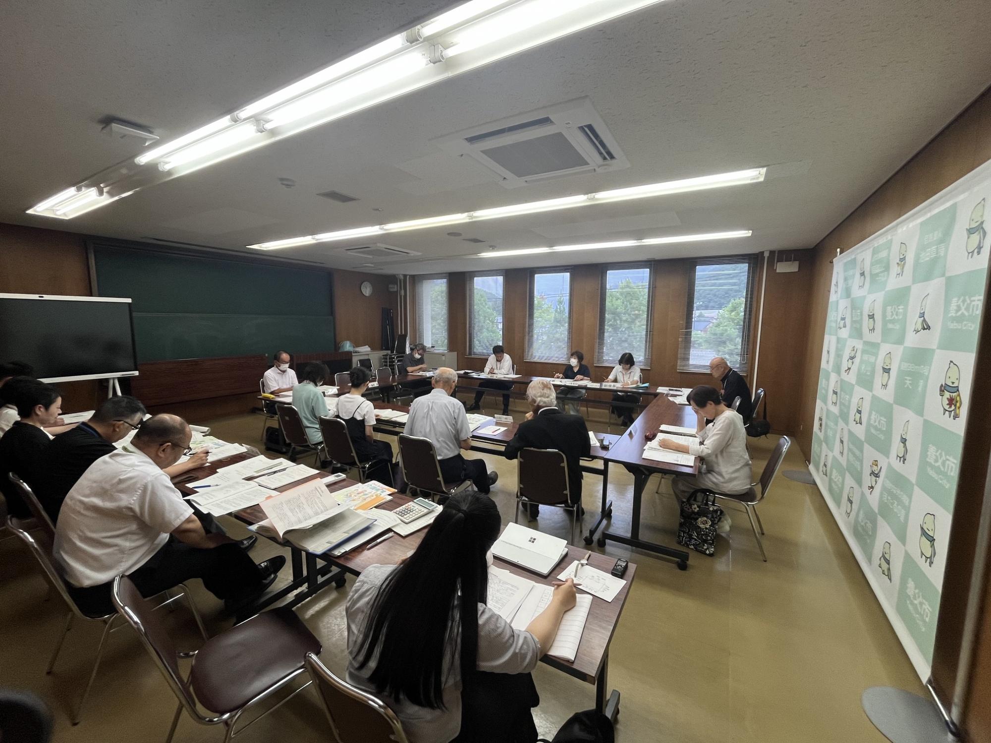 第1回運営協議会の様子1