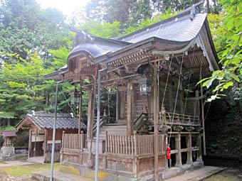 大谷稲生神社の本殿