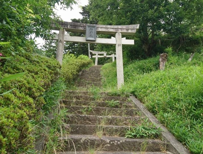 柳神社の参道