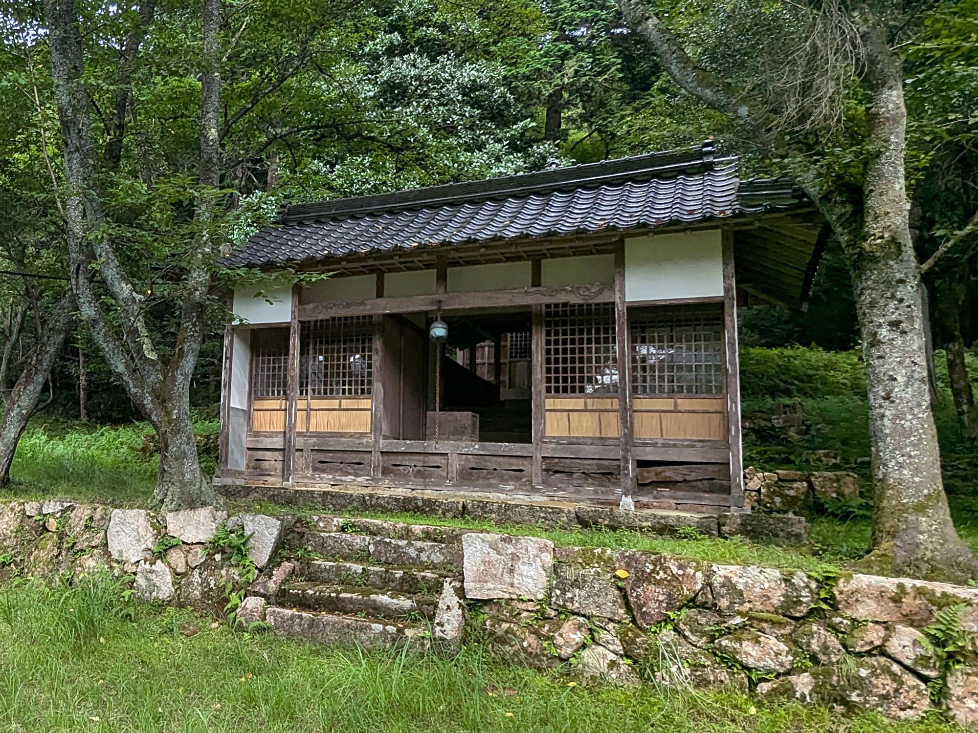 厳島神社の拝殿