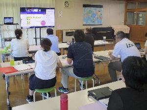 養父市立伊佐小学校リーディングDXスクール事業キックオフ会議の様子