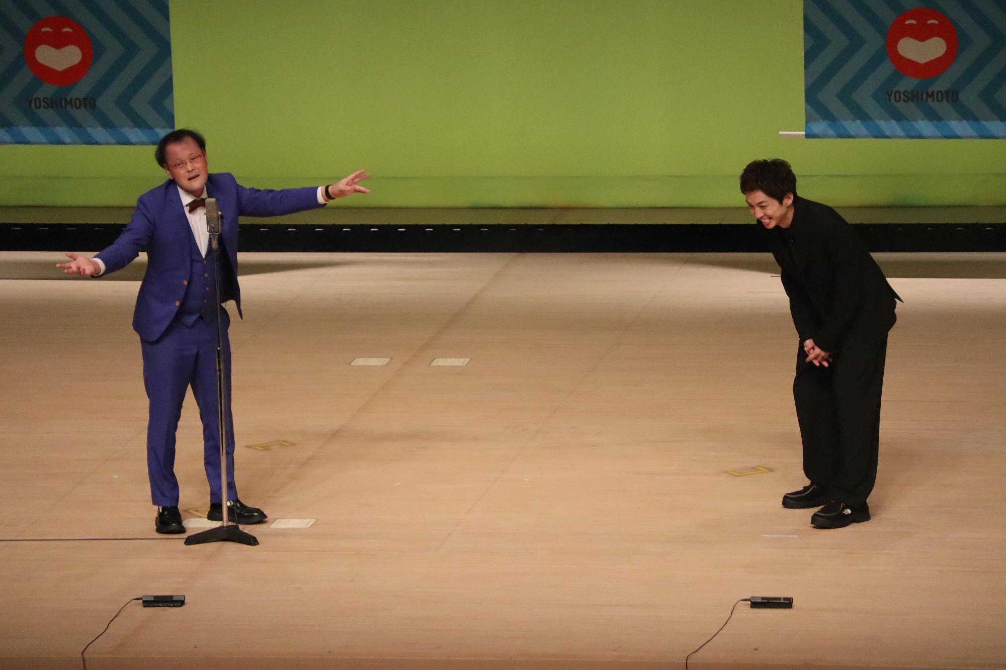 アインシュタイン